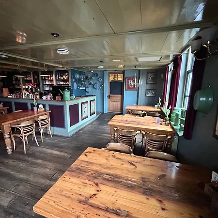 Bovenop 19 Апартаменты *