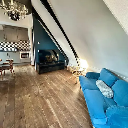 Bovenop 19 Apartment *
