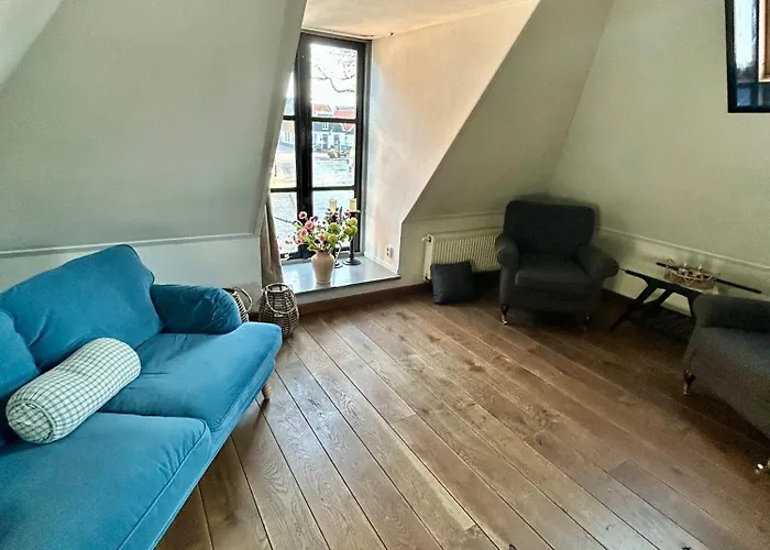 Bovenop 19 * 히폴리투쉐프